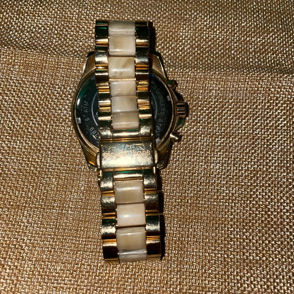 Michael Kors Bradshaw, Two tone Watch, Round Champagne Dial, Watch MK5722 $55